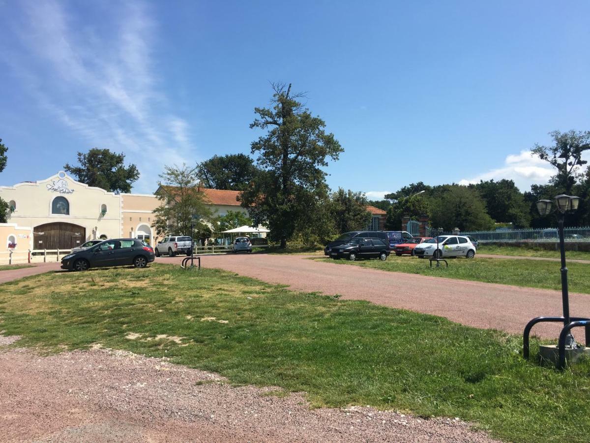 La Ferme Antoinette Hotell Les Mathes Eksteriør bilde